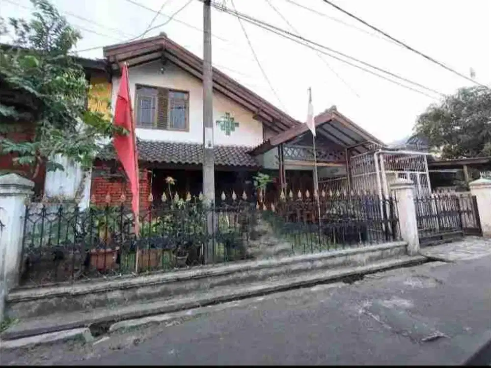 Rumah Lama Hitung Tanah di Turangga Lengkong Buah Batu