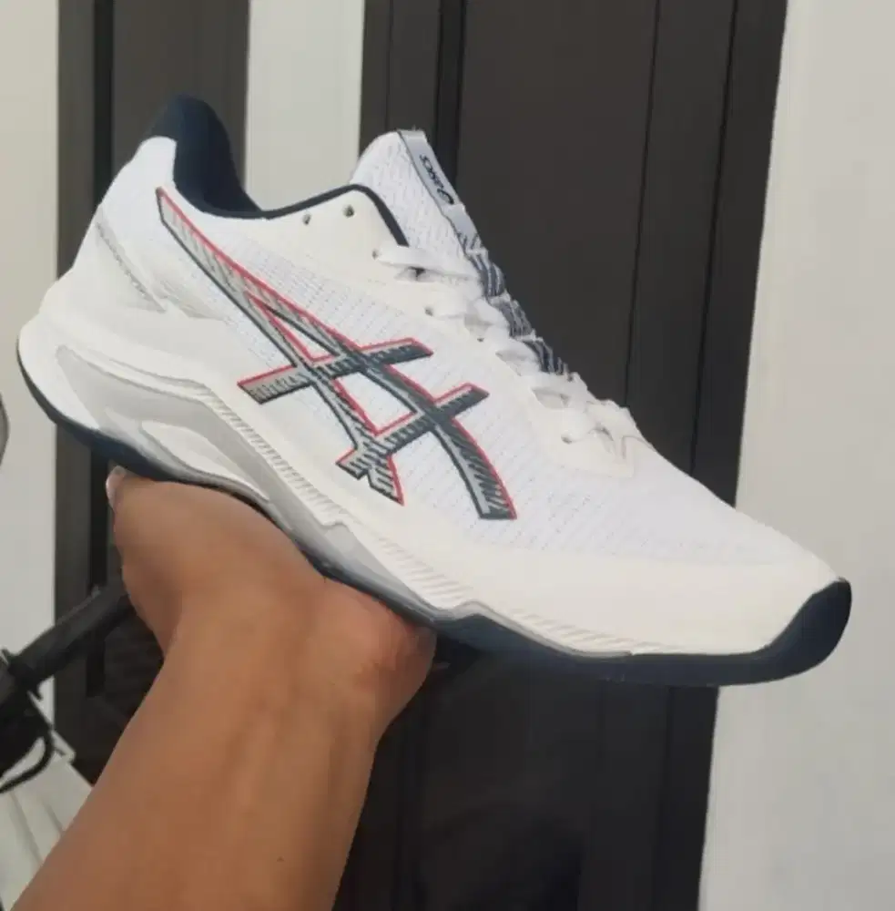 Sepatu voli netburner