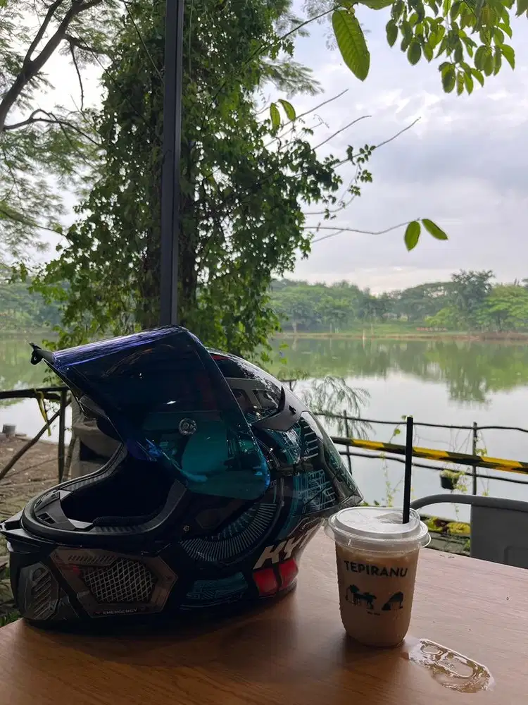 Helm KYT TT REVO Synchroton