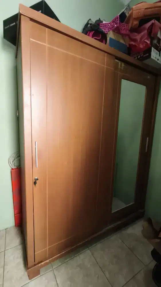 Lemari sliding kayu jati