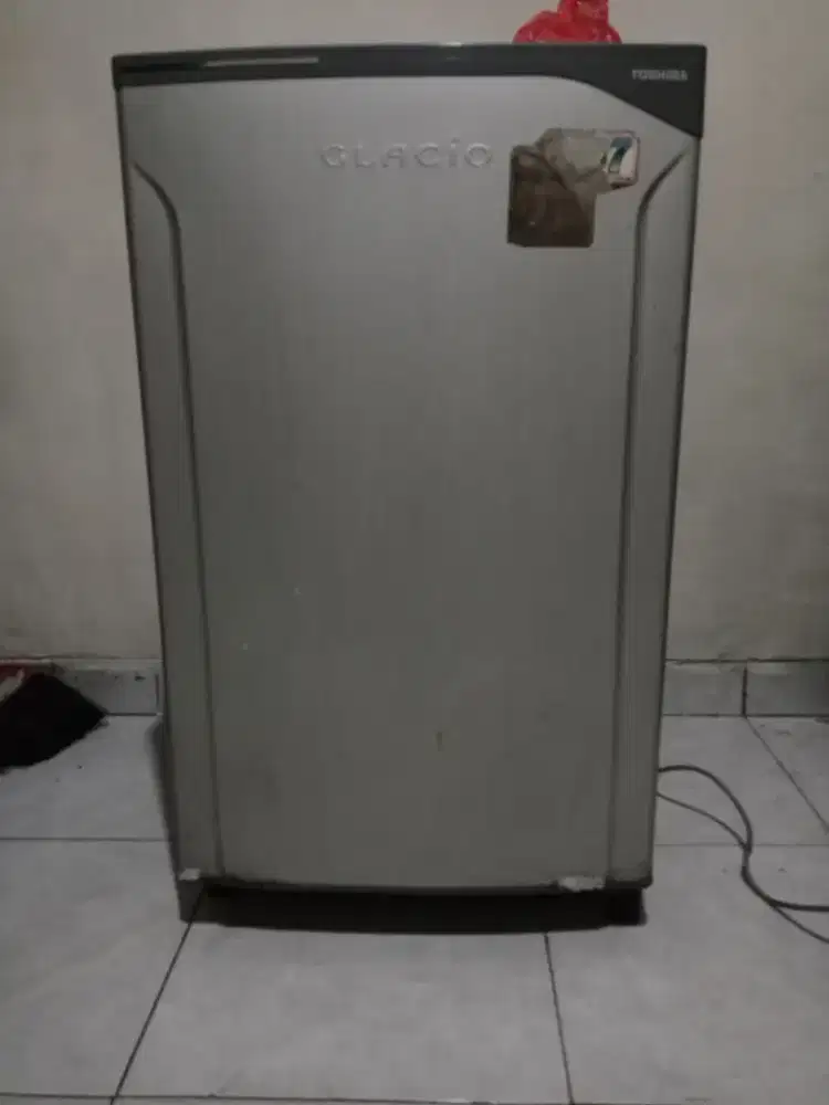 Kulkas 1 pintu merk Toshiba