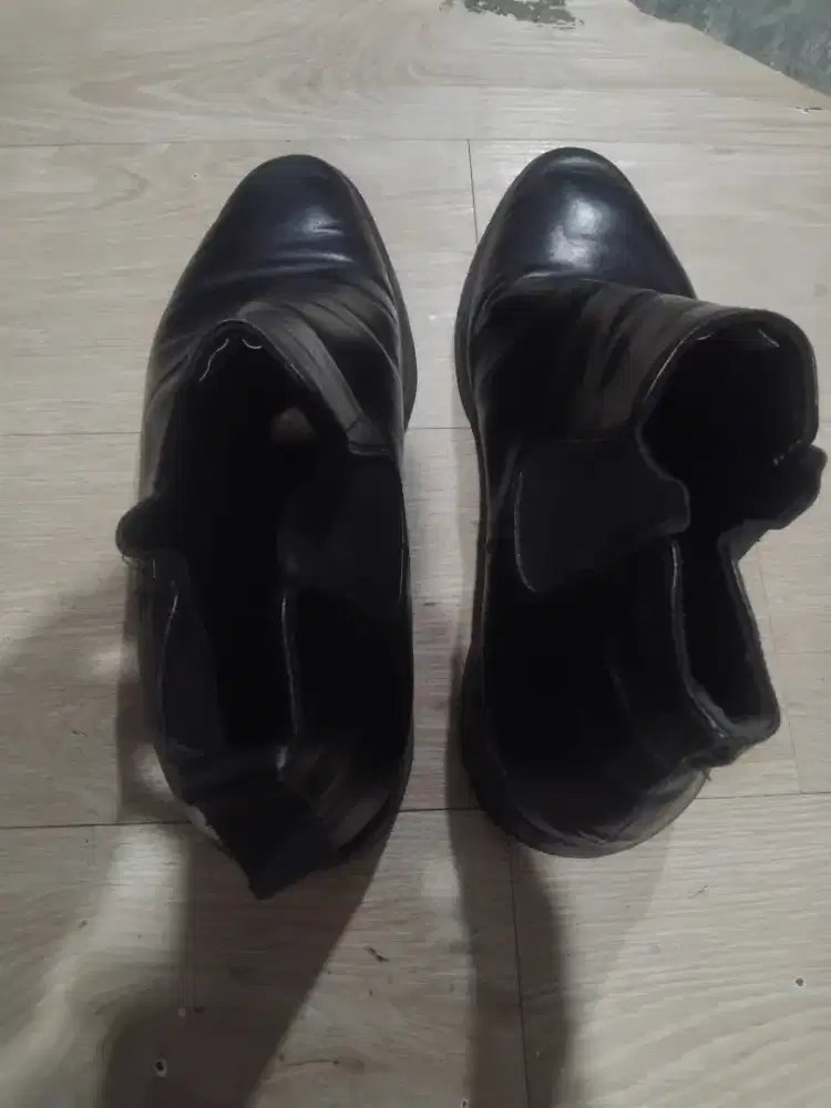 Sepatu pantopel second