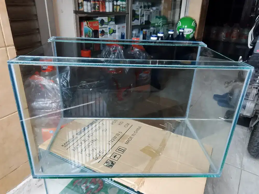Aquarium 50x30x30 baru