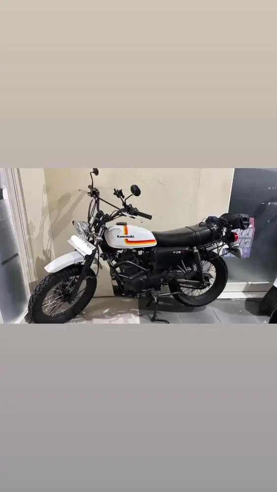 W175 TR Bratz style Asli Rare