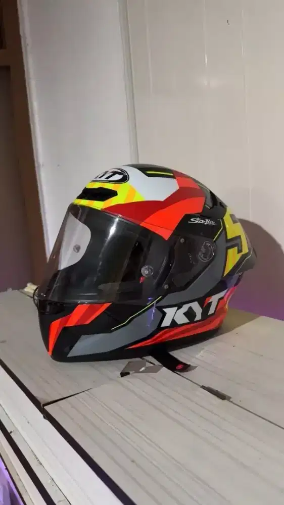 HELM KYT TTC JAUME MASIA