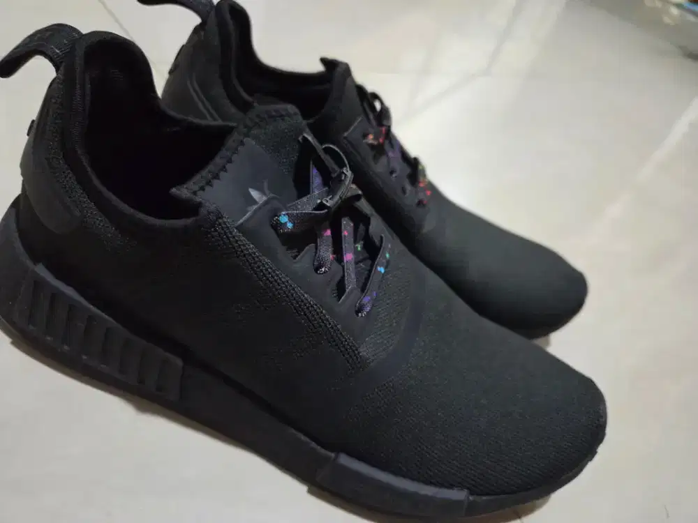 Dijual mulus sepatu adidas NMD allblack original