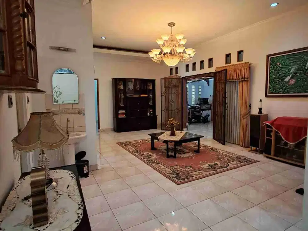 Rumah lebar 7 m luas tanah 204 m homy nyaman huni di Komplek Margahayu