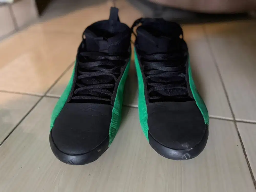 Sepatu adidas basket