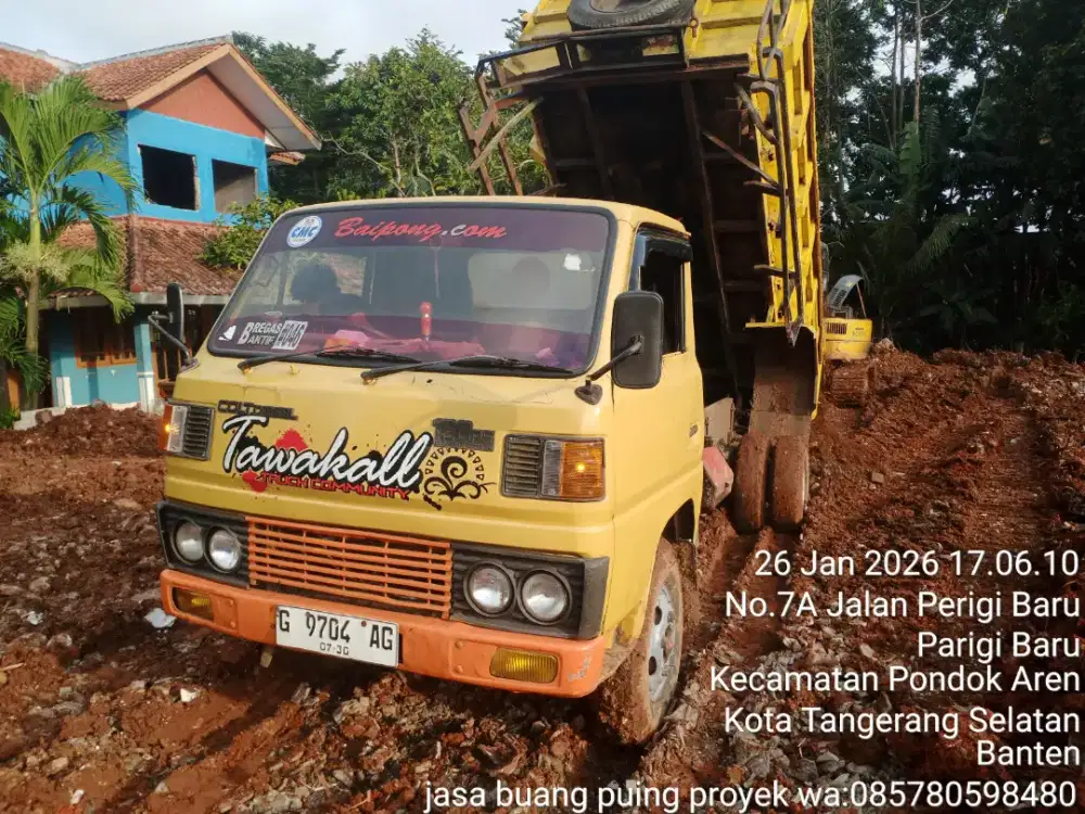 Angkutan puing sampah proyek