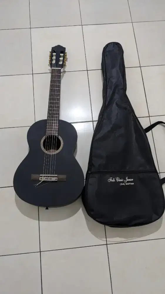 Gitar Akustik Folk