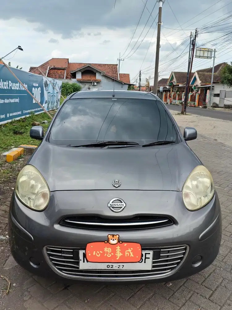 Nissan March 2012 Bensin