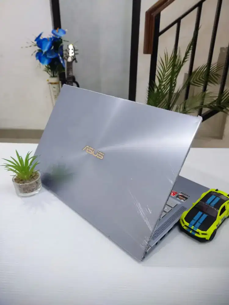 Asus Zenbook Ryzen 5 Ram 8/512gb Ssd Siap Pakai COD