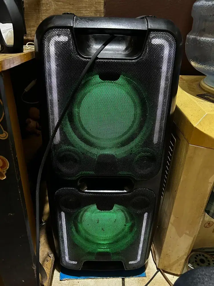 Sepaker portable SHARP PS-920