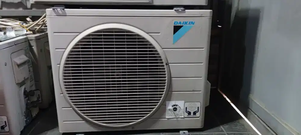 AC Daikin Thailand 1,5PK, Pemakaian setahunan, bukan Daikin Malaysia