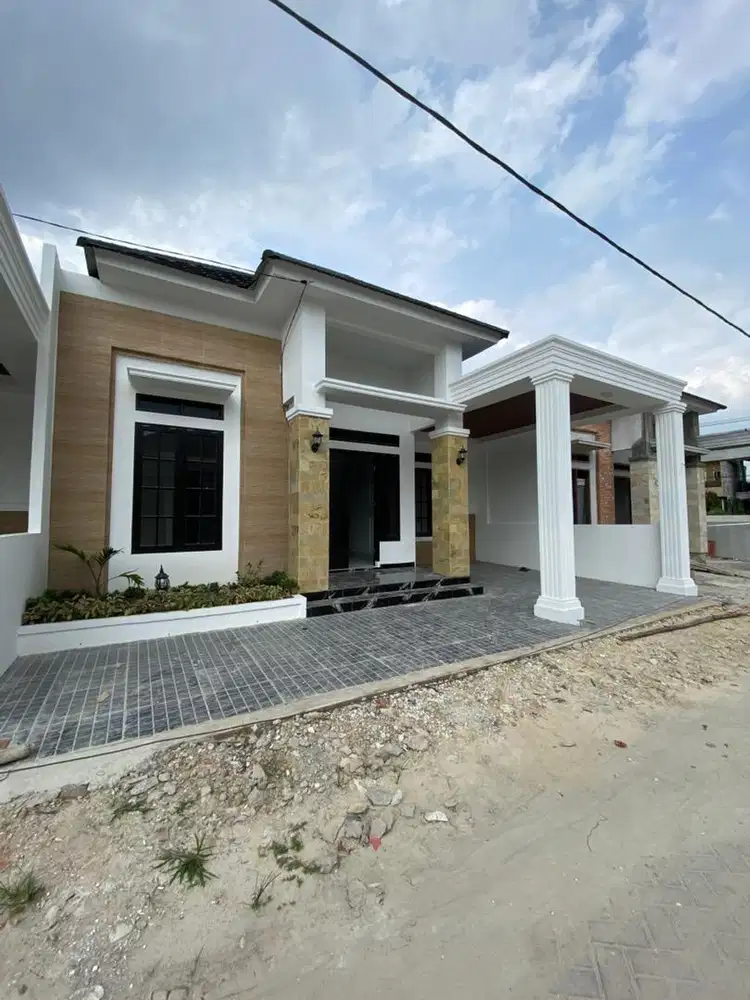 Rumah Cluster dekat Jalan Raya Soebrantas