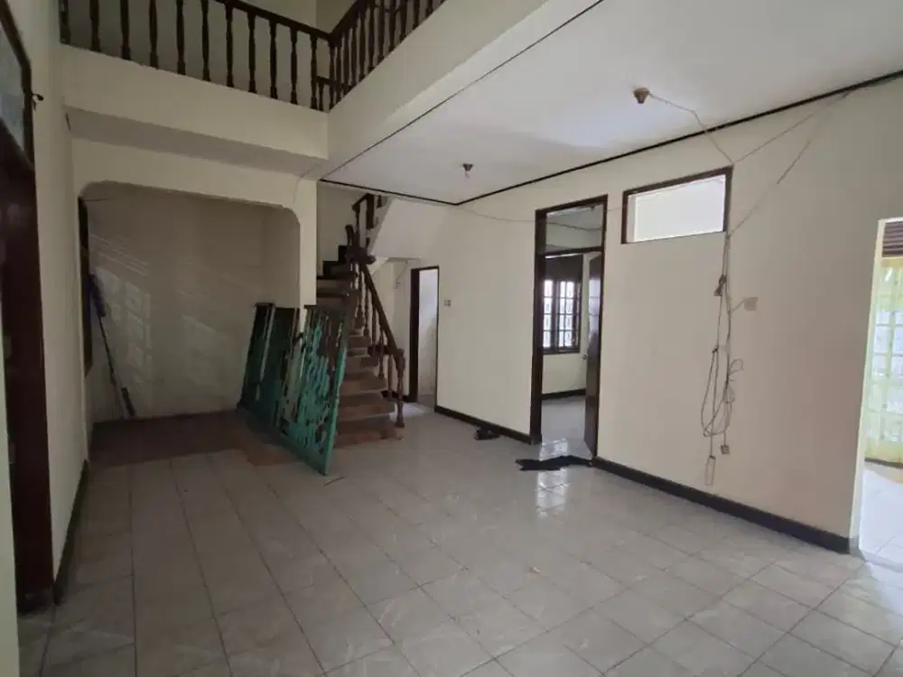 Rumah Strategis Jl. Tampomas Gatot Subroto