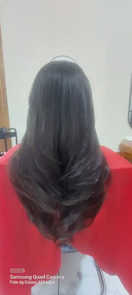 Dibutuhkan capster berpengalaman  wajib bisa cuci rambut bersih dn crb