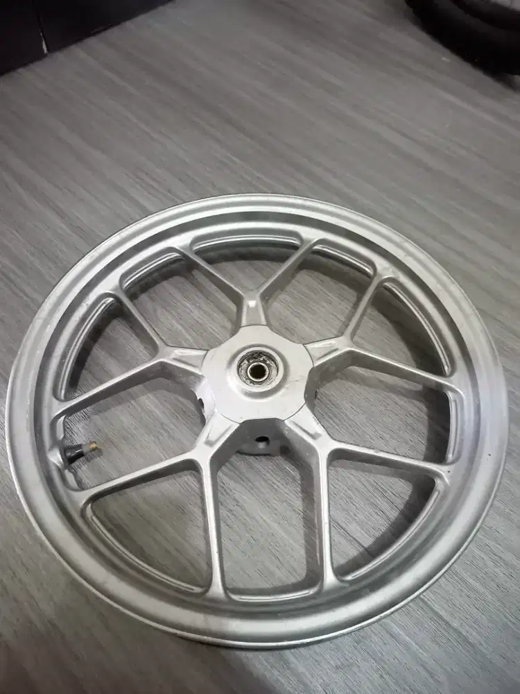 Velg depan vario 150