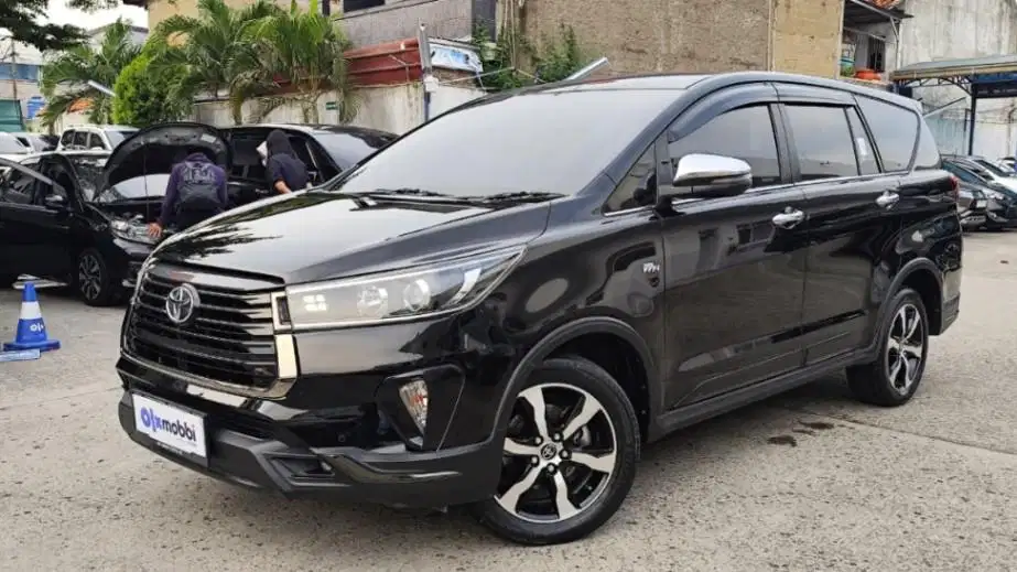 Kredit Aman Toyota Kijang Innova 2.0 Venturer Bensin-AT 2022 FKC