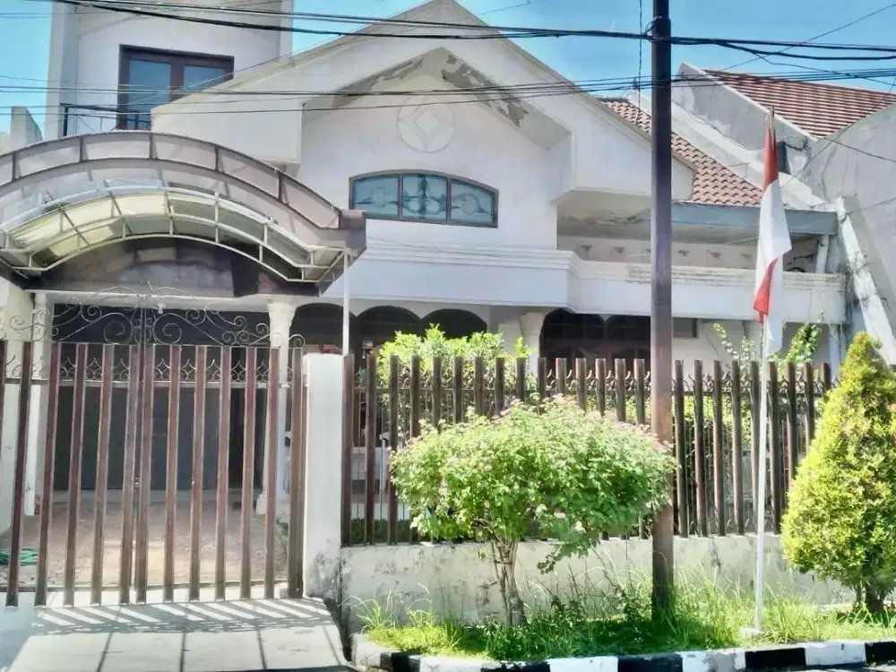 DIJUAL RUMAH DARMO PERMAI SELATAN HITUNG TANAH DEKAT TOL PAKUWON MALL