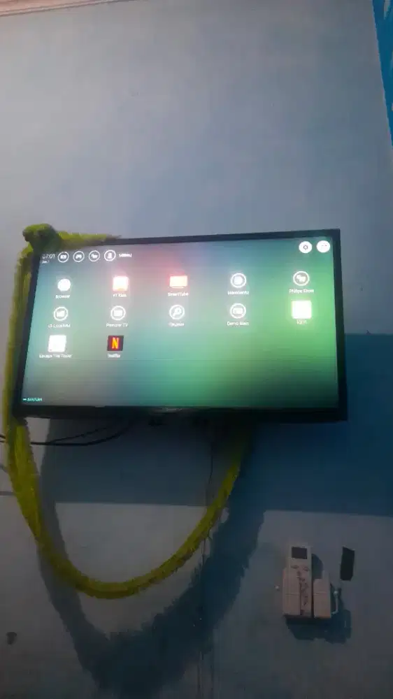 Philips LED smart tv 2504.32 inch