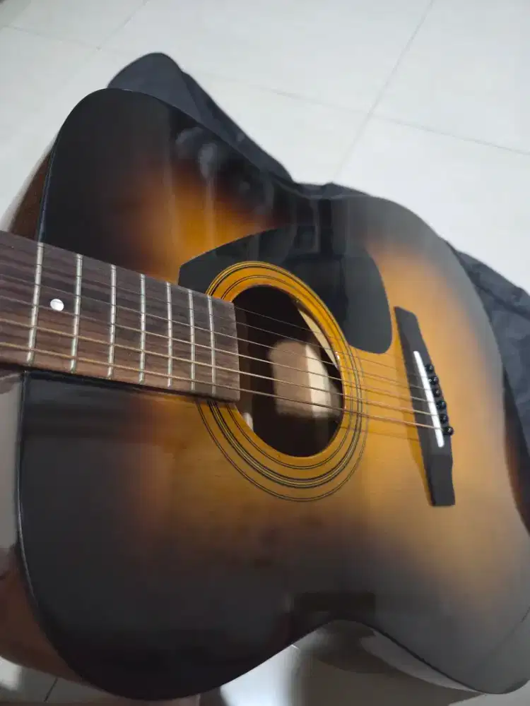 Dijual guitar Yamaha F310 original