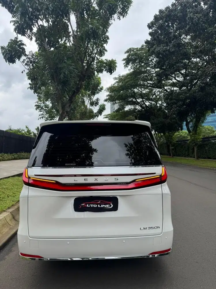 lexus lm350 lm 350 hybrid 2024 reg 2025 km7000 ppf vkool65jt like new!