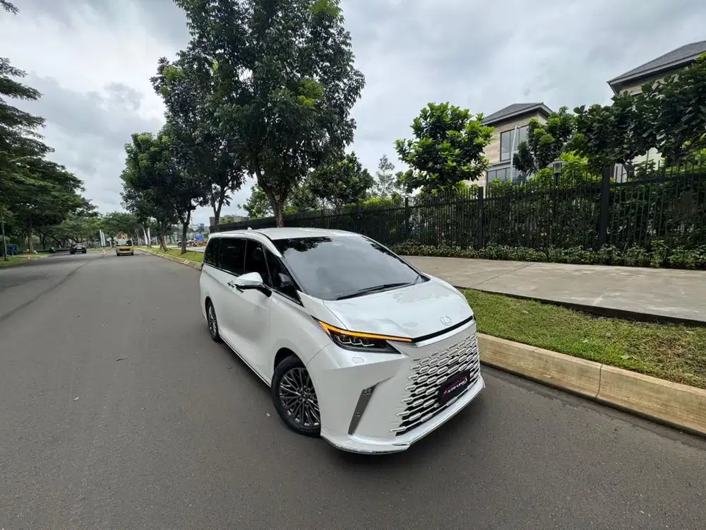 lexus lm350 lm 350 2024 reg 2024 km7000 ppf vkool65jt like new!