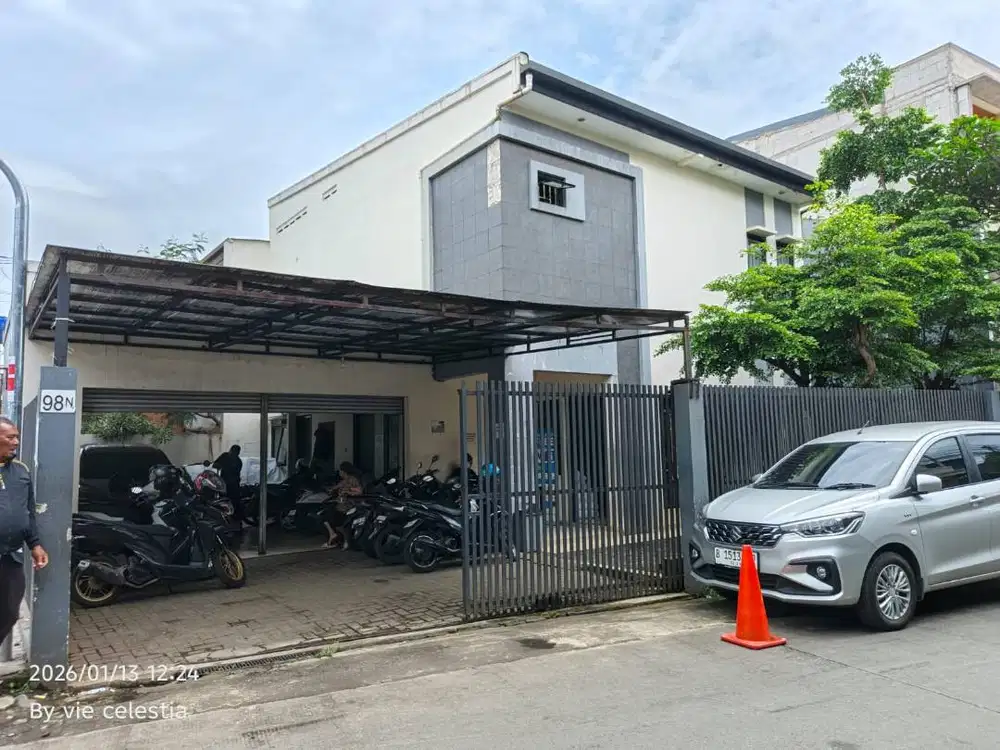 Rumah Ex Kantor Parkir Luas Cipedes Dekat Pasteur dan Sukajadi