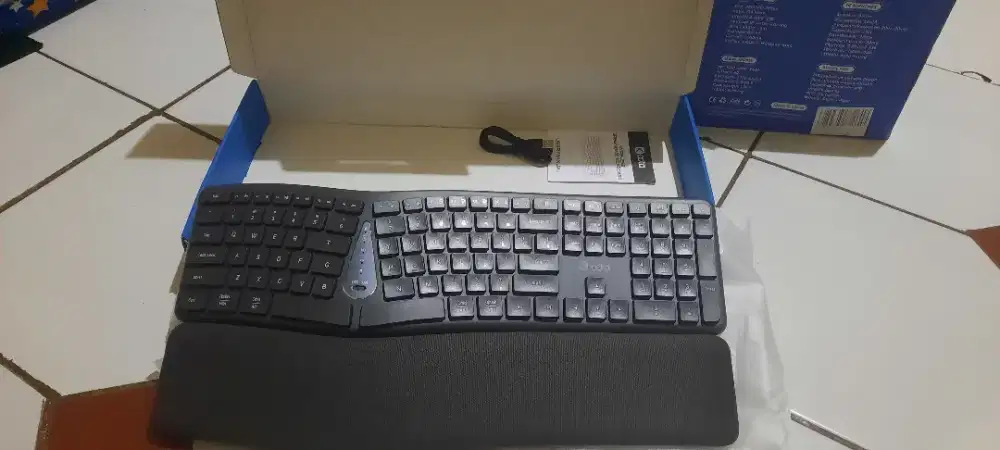Wireless Ergonomics keyboard dan gaming combo