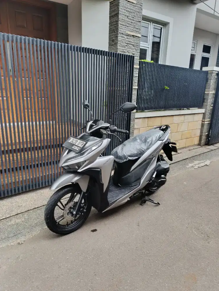 Bissmillah dijual motor Honda Vario LED new 150cc 2019 istimewa