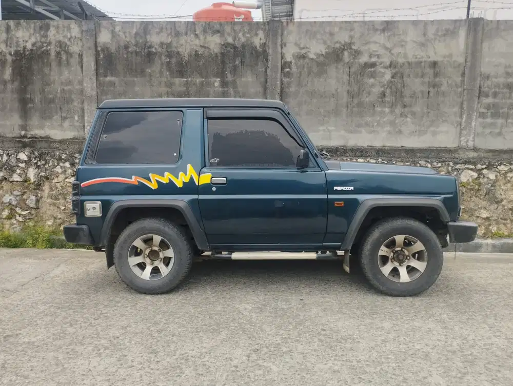 Daihatsu Feroza 1995 Bensin