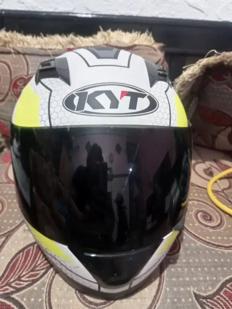 Hlm KYT R10 edisi jarang