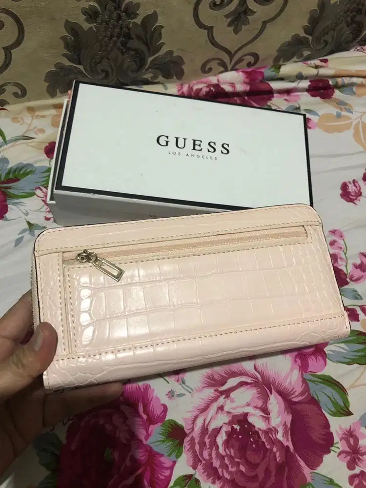Dompet panjang Guees Maddy Croco pink