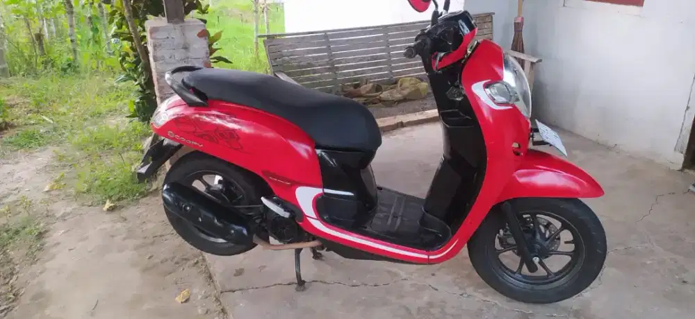 Honda Scoopy 2017