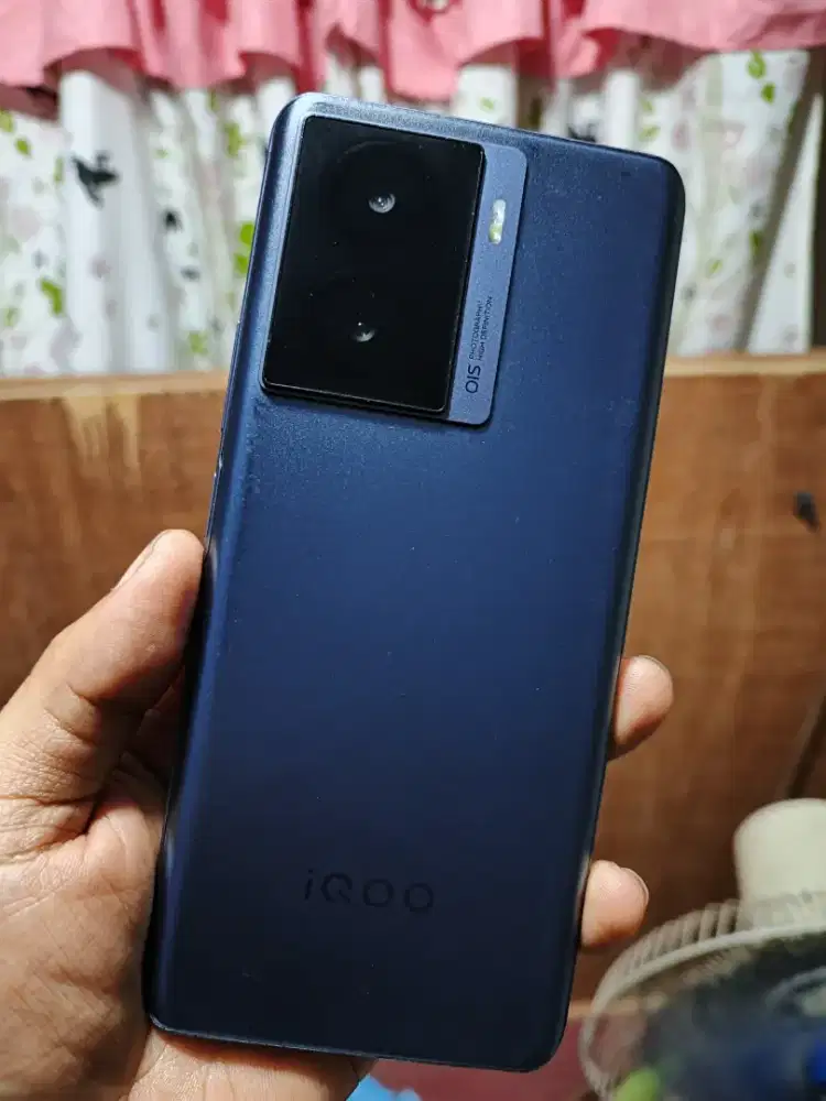 Vivo iqoo z7 5G ram 12/256