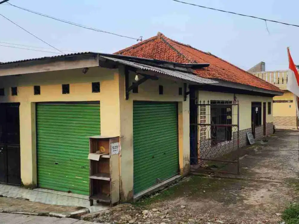 Dijual 3 Bangunan Multifungsi Rumah, Kios dan Kosan di Taman sari