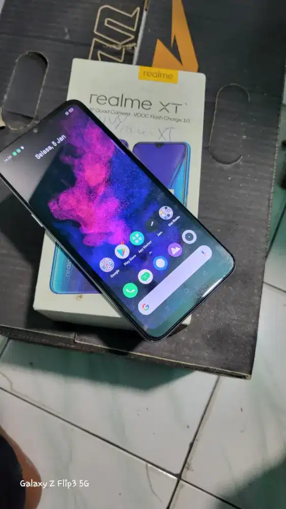 Realme xt 4/128 snapdragon 712