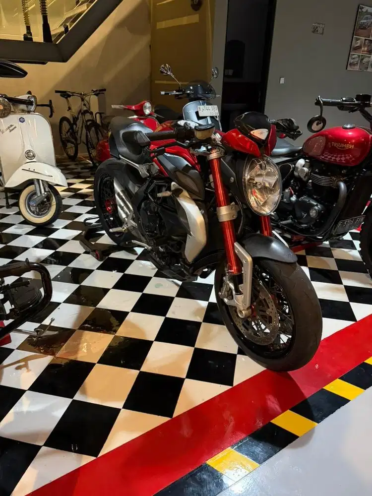 MV Agusta 800 rr dragster