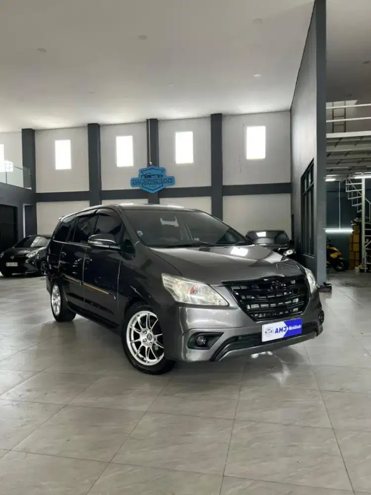 INNOVA DISEL 2015 G AT