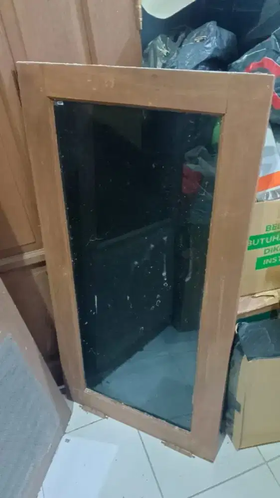 Daun Jendela kecil kamper keras kuat