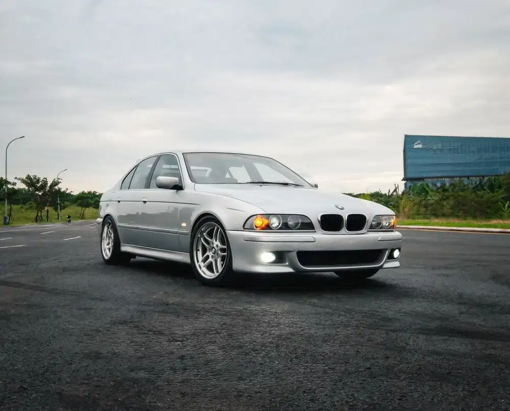 +- 85jt Modif & Peremajaan | BMW E39 530i | 2001 | M Parallel |