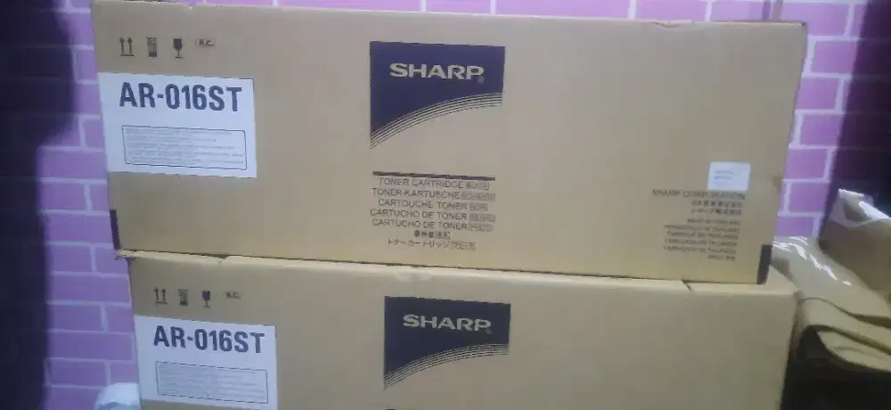 Sharp tinta toner