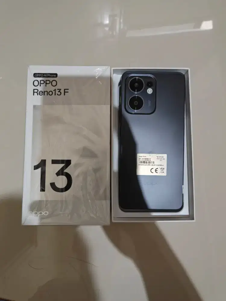 Oppo Reno 13F 4G 8/256gb RESMI