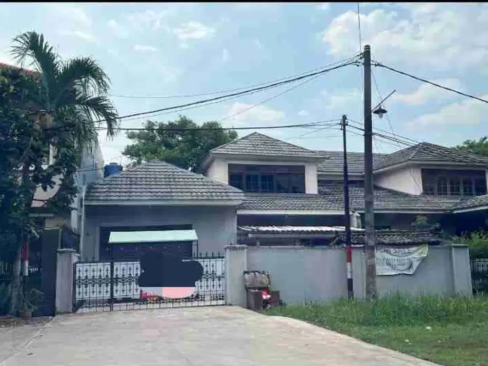 Rumah besar di Bilymon pondok kelapa Jakarta Timur