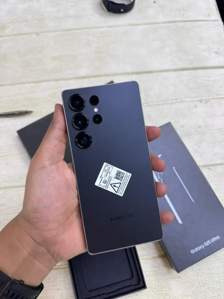 Samsung Galaxy S25 Ultra 5G 12/1TB bekas resmi sein mulus