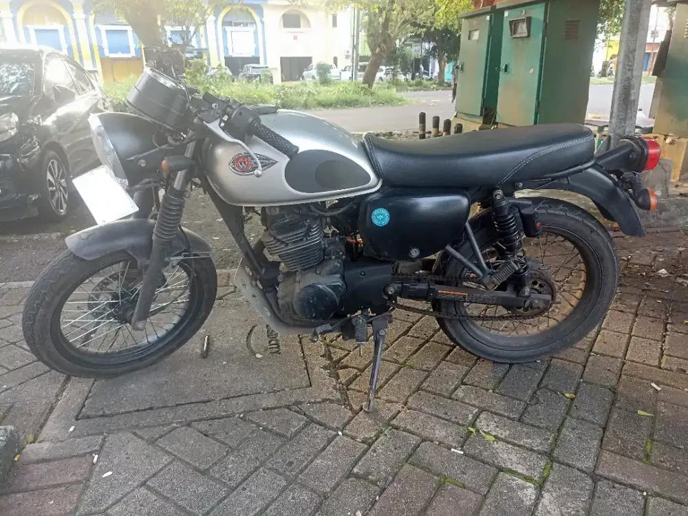JUAL KAWASAKI W175 TAHUN 2018
