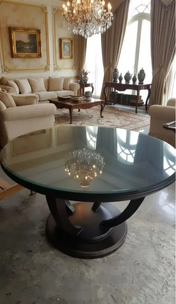 Round Table Kayu Solid , Brand Luar Import