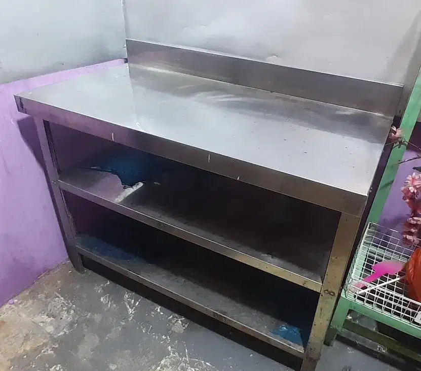 Meja dapur stainless bekas