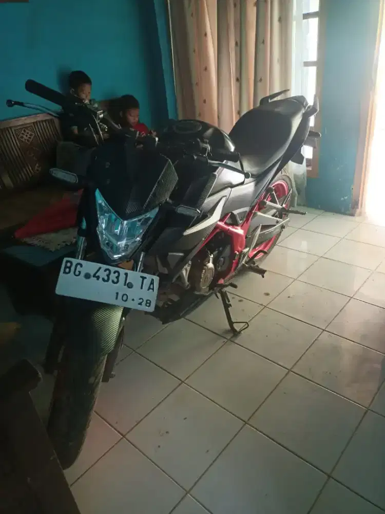 Dijual motor CB 150R 2018
